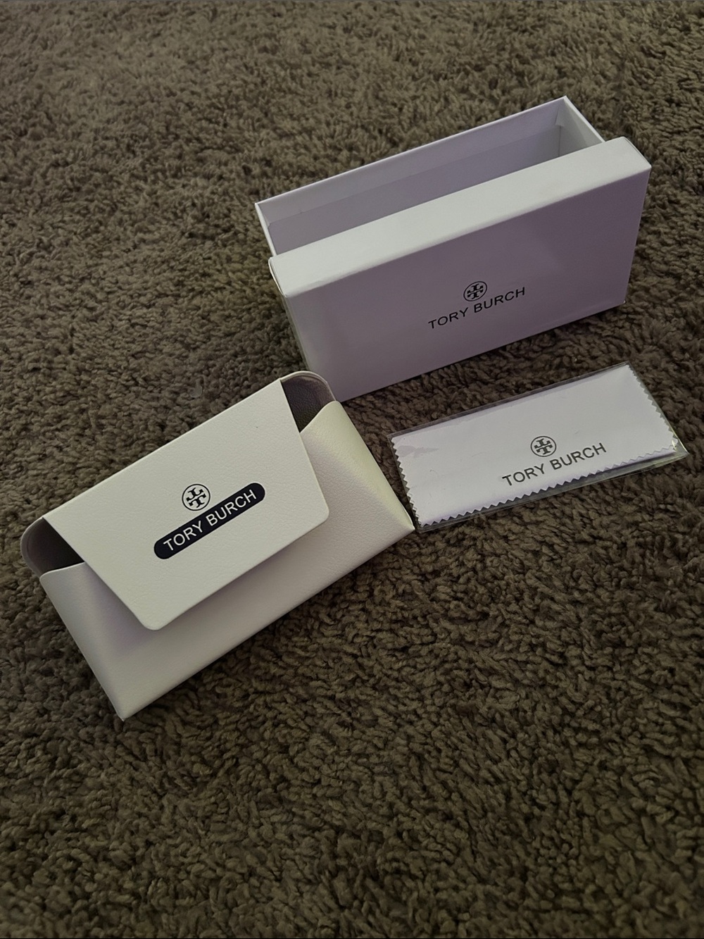 Tory Burch White Sunglass case with Box & Cloth-Sunglasses NOT INCLUDED